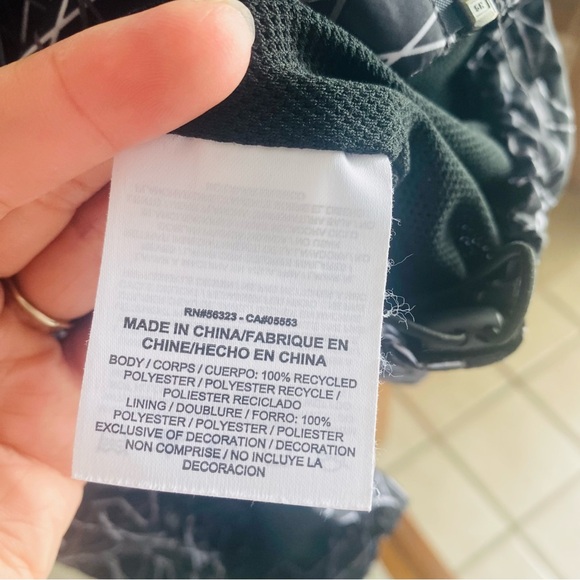 Nike RU Grid Print WindRunner Women's Jacket EUC Size XS - Picture 9 of 13